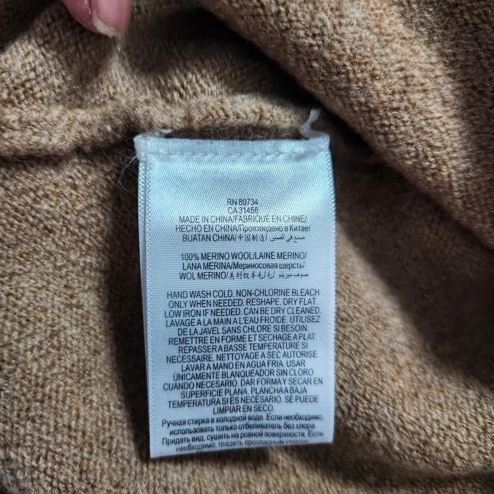 BCBG Maxazria 100% Merino Wool Turtleneck Sweater - Picture 6 of 6